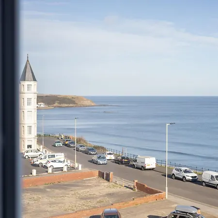 아파트 2, King's Court *