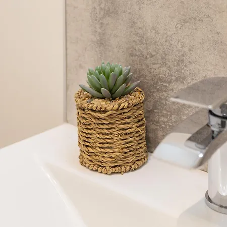 2, King's Court سكرابورو
