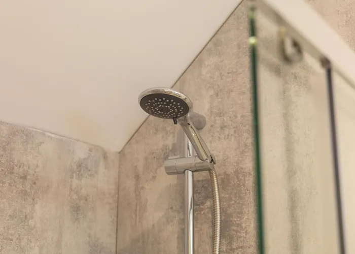 2, King's Court Scarborough