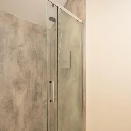 公寓 2, King's Court *